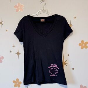 Harley-Davidson Women's Black and Pink V-Neck Tee